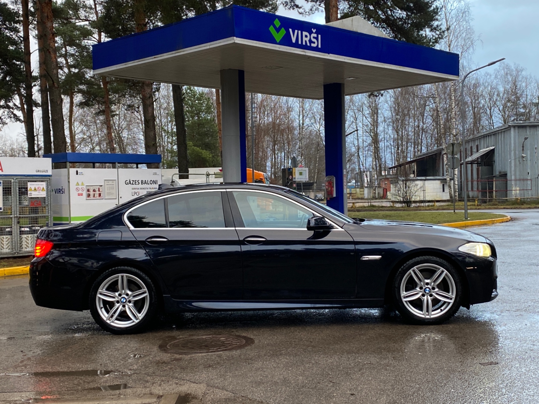 BMW 5 Series 2011 – 9. foto