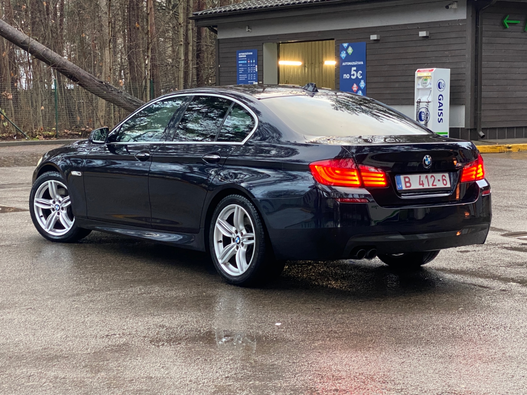 BMW 5 Series 2011 – 7. foto