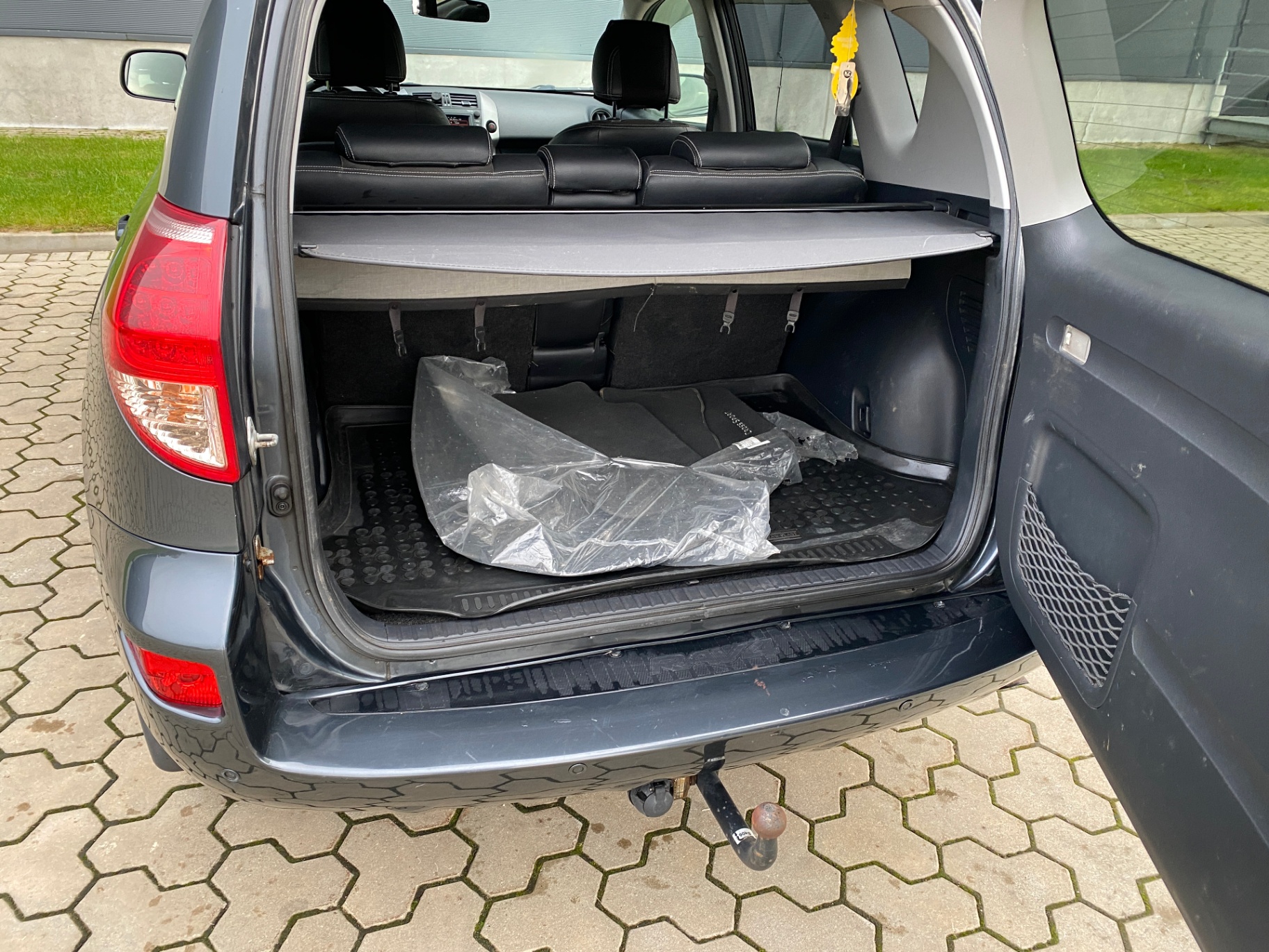 Toyota RAV4 2009 – 11. foto