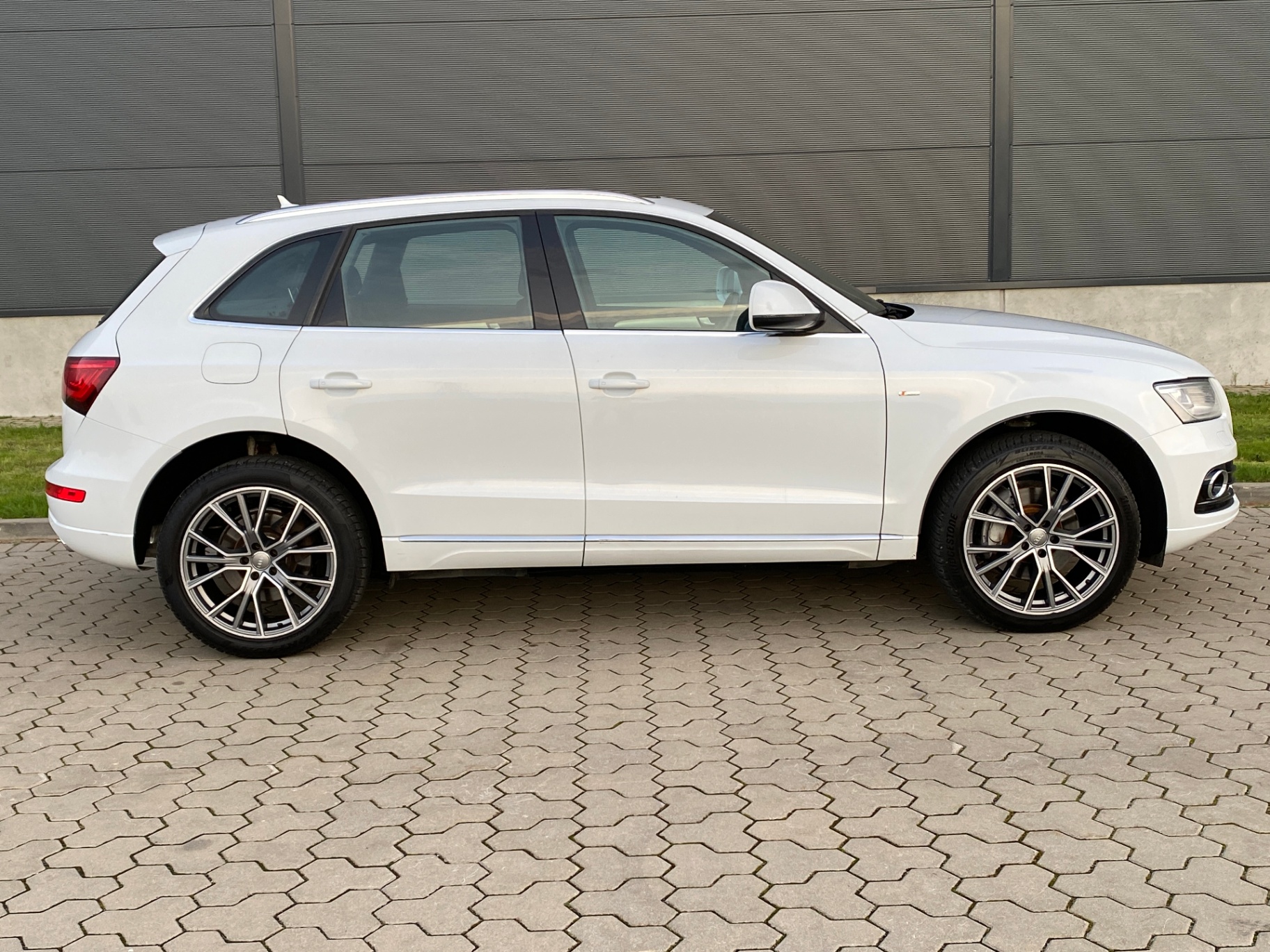 Audi Q5 2012 – 10. foto