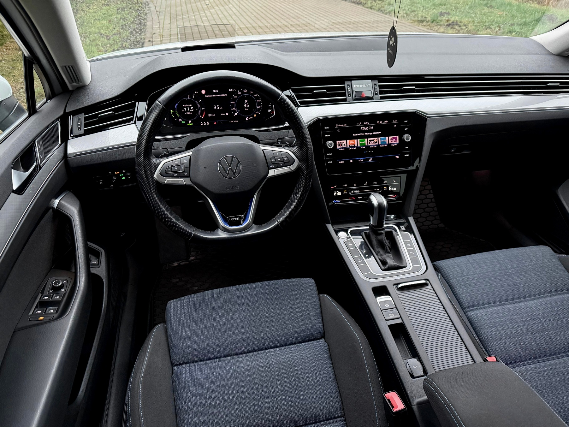 Volkswagen Passat 2021 – 12. foto