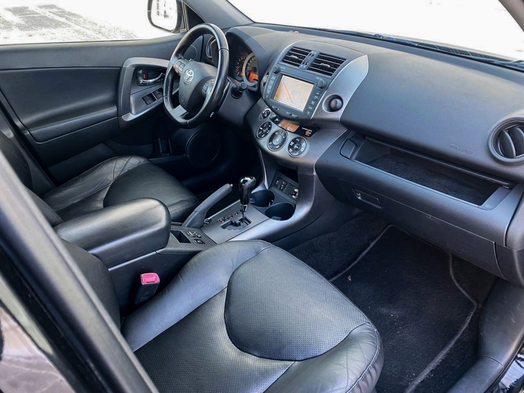 Toyota RAV4 2012 – 11. foto
