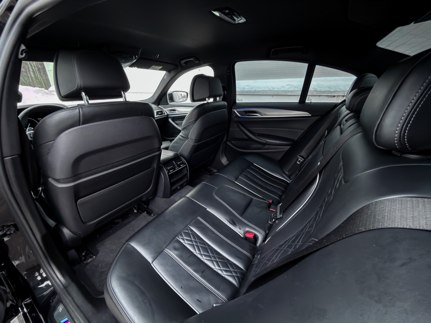 BMW 5 Series 2018 – 12. foto