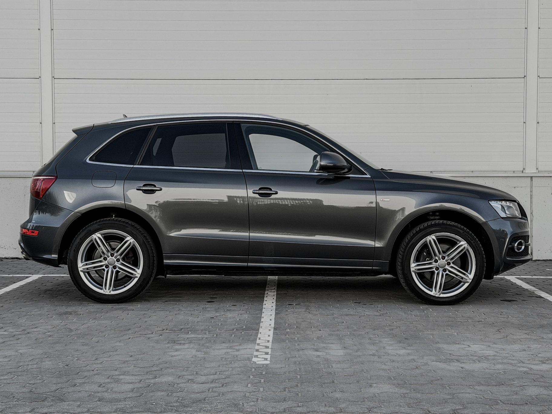 Audi Q5 2011 – 11. foto