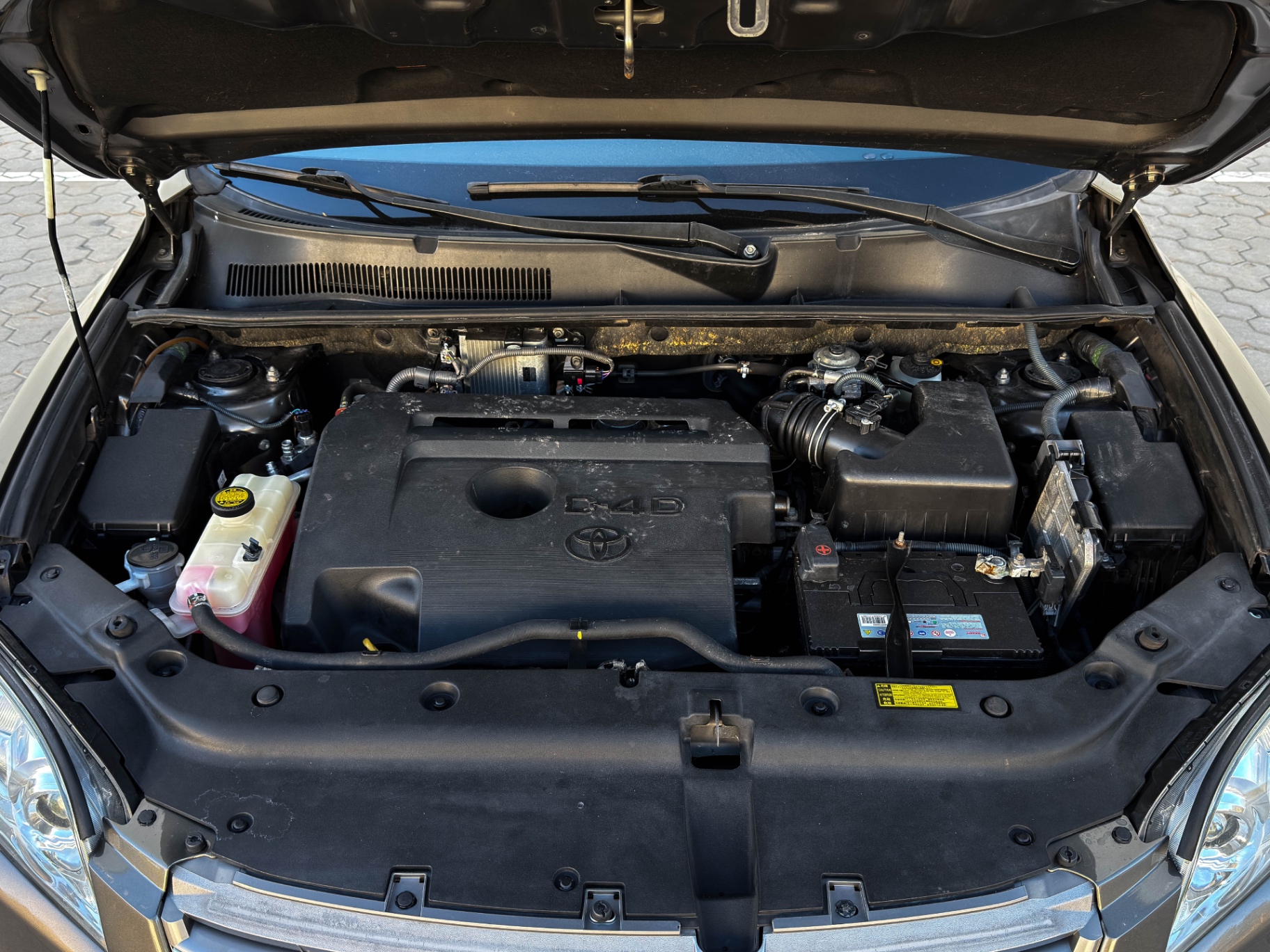Toyota RAV4 2011 – 12. foto