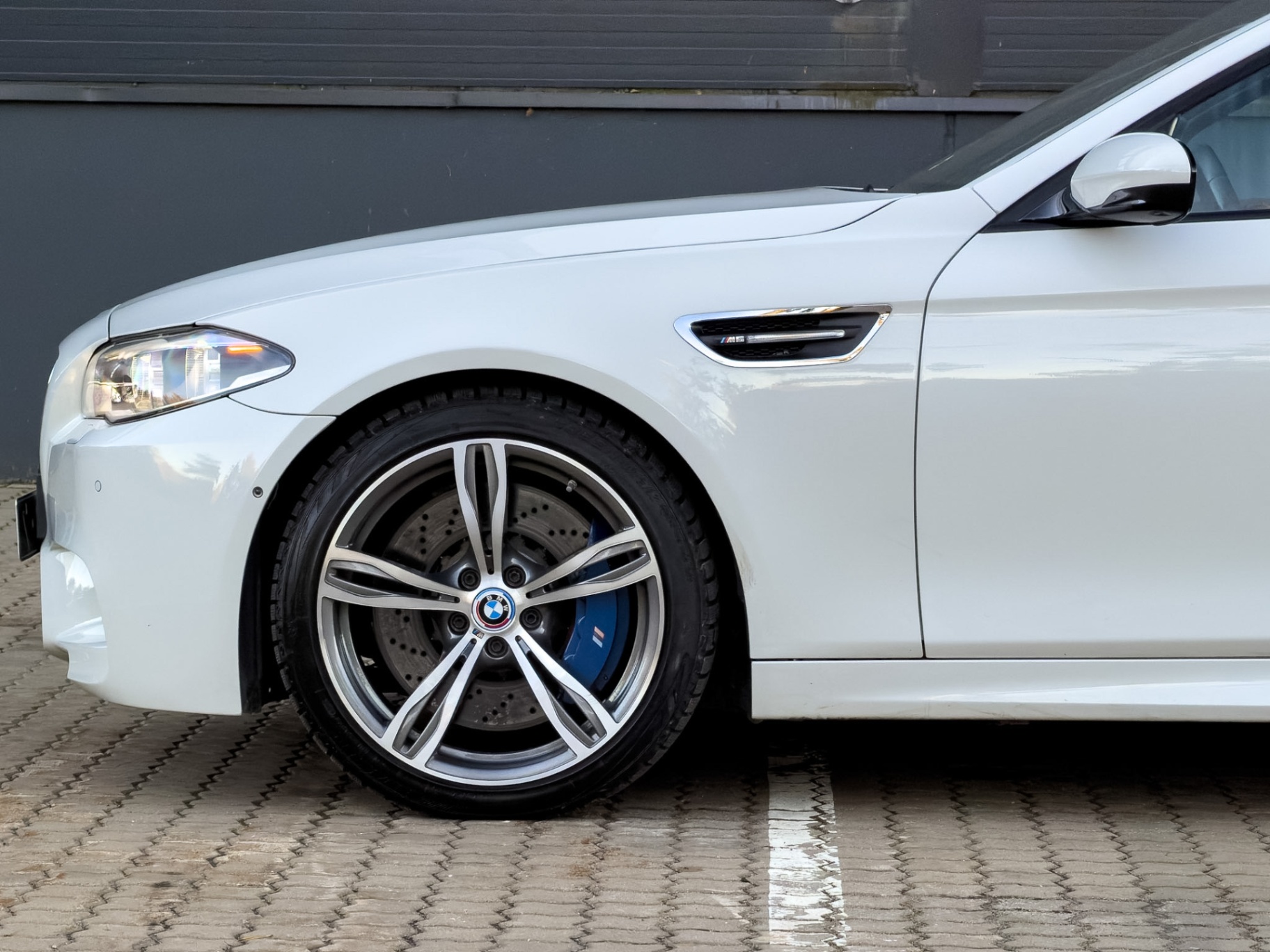 BMW M5 2016 – 8. foto