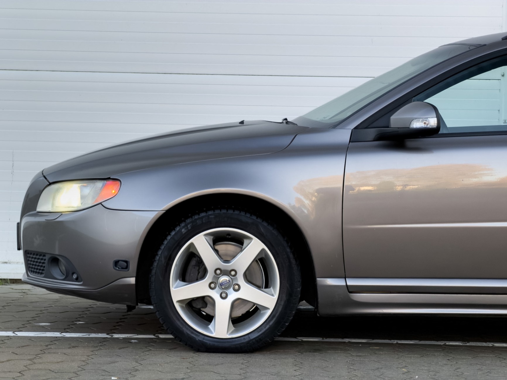 Volvo V70 2.4 D 2007 – 11. foto